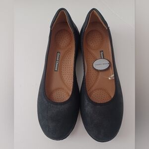 Good Choice Kiana Slip On Faux Leather Laser Cut Details Black Size 10